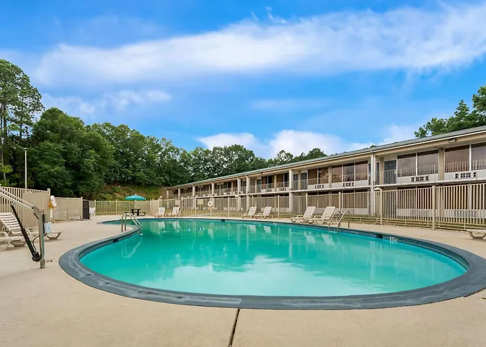 Quality Inn Americus