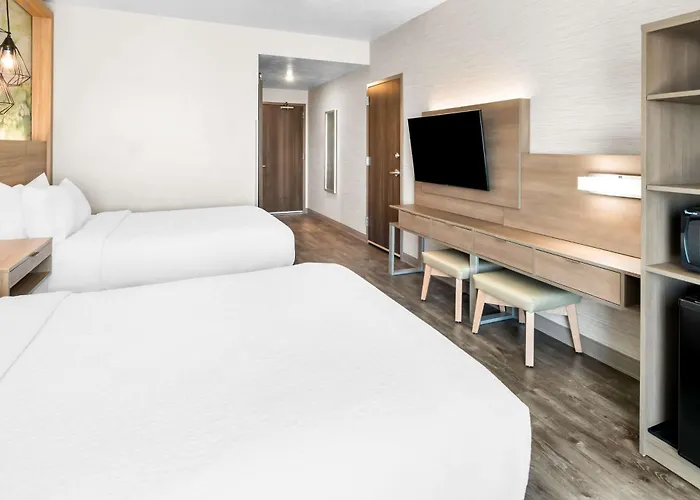 Best Western Plus Settlers Point Washington