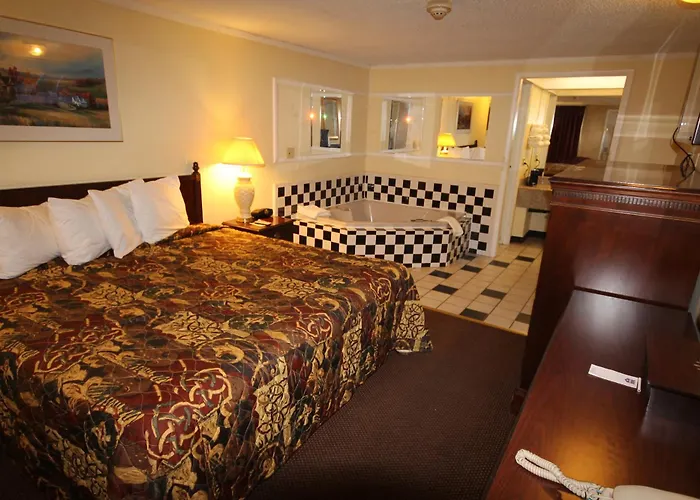 Rodeway Inn & Suites Saginaw I-675