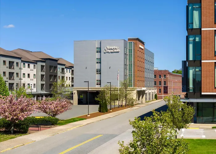 Hampton Inn & Suites-Worcester, Ma