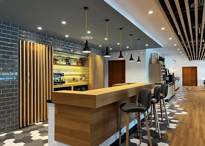 Holiday Inn Express Bilbao Airport By Ihg Derio