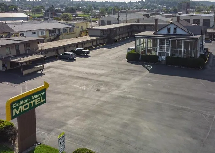 Dubois Manor Motel
