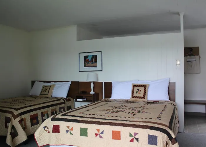 Sandy Point Motel