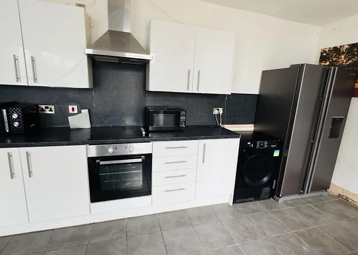 Ella Street Double Room