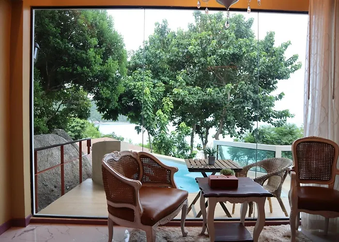 Cocohut Beach Resort Koh Phangan