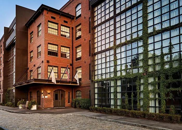 The Loom Hotel, Tapestry Collection By Hilton