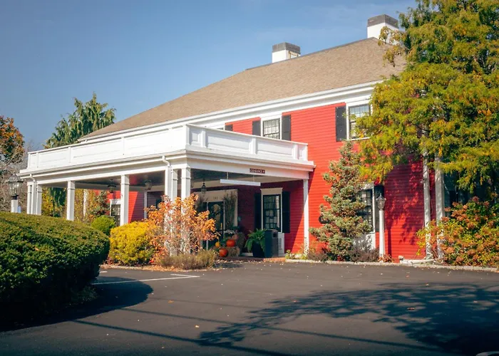 Dan'L Webster Inn And Spa