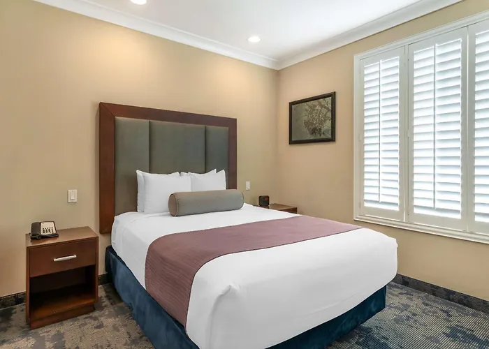 Best Western Plus Avita Suites