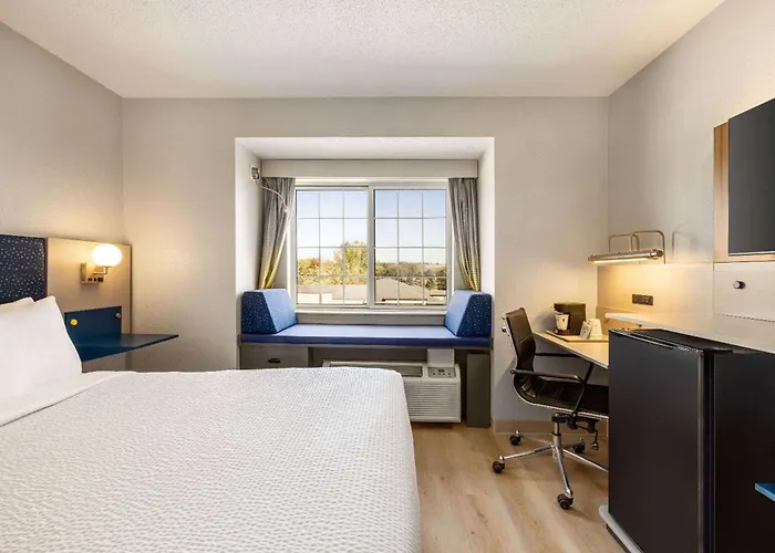 Microtel Inn & Suites By Wyndham New Ulm
