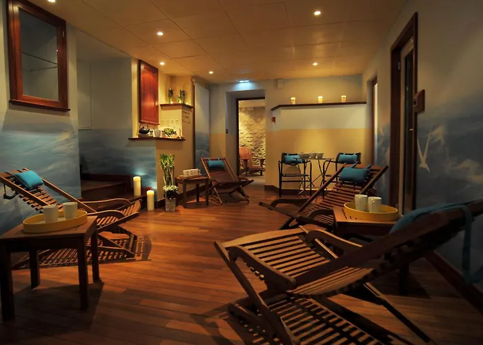 Hôtel L'Yeuse - Les Collectionneurs