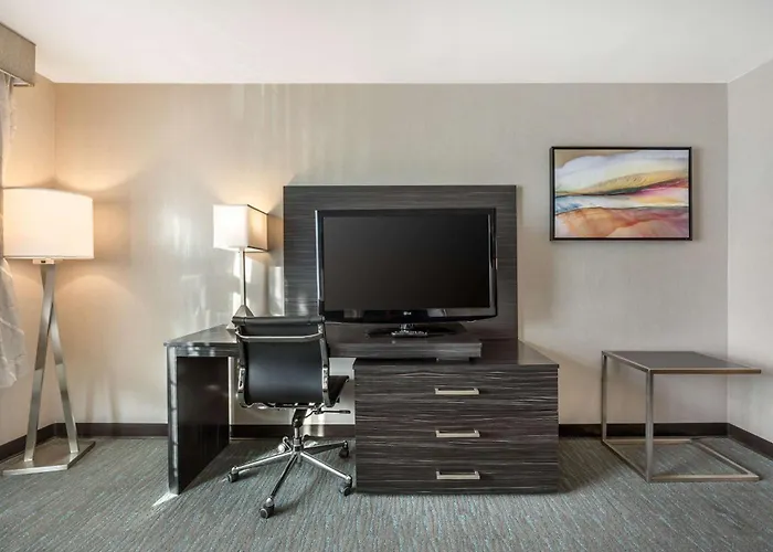 Best Western Plus North Las Vegas Inn & Suites