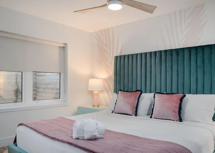 Haley'S Court Boutique Motel