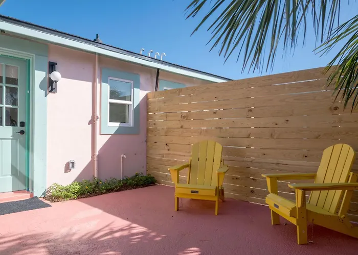 Haley'S Court Boutique Motel