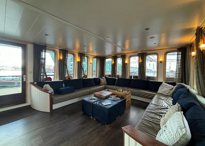 Hotelboat Iris