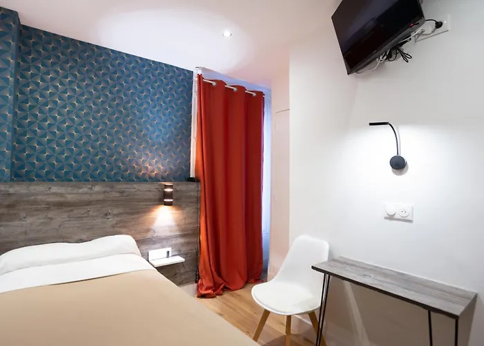 Hotel Leonard De Vinci 75011 París