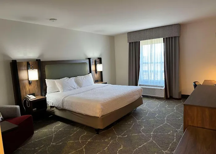 Hampton Inn & Suites Dobson