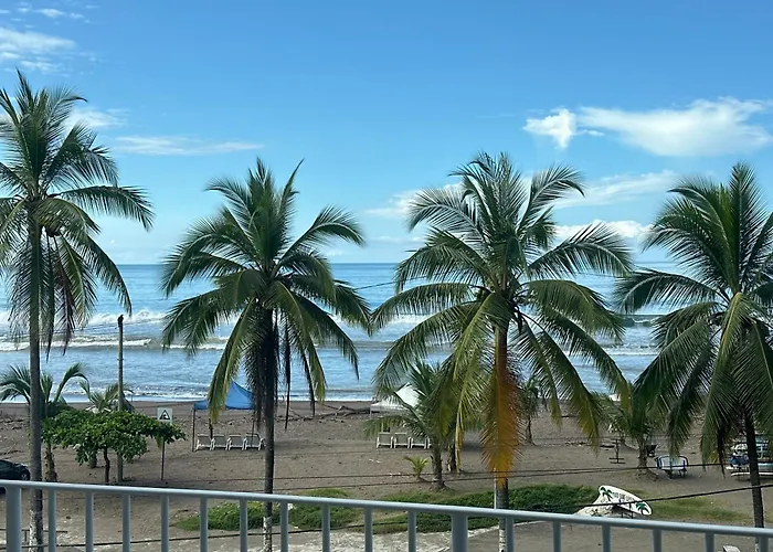 Ocean Front Luxury Hotel Room "Pacific Point"