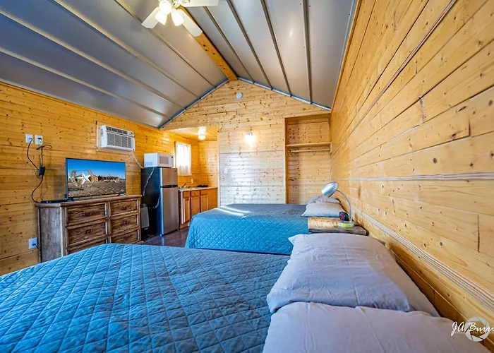 Horseshoe Lodges