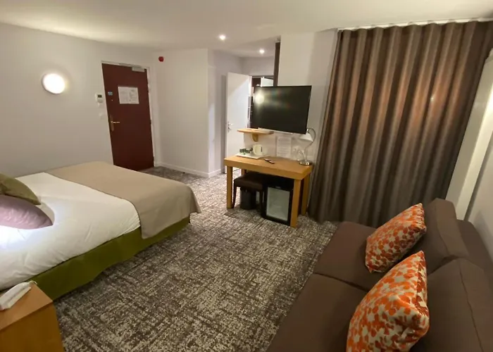 Hotel Logis - Le Christina à Bourges