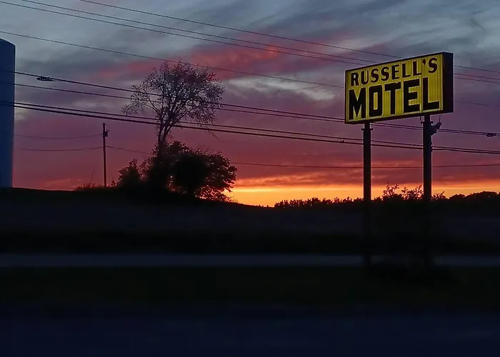Russell'S Motel