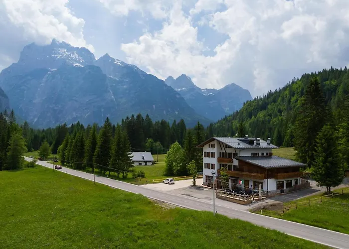 Hotel Griglieria Pizzeria Gnomo Goloso