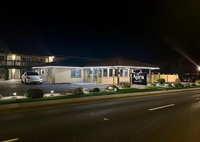 Aura Inn