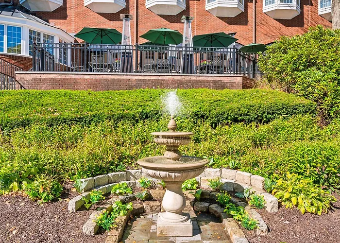 The Simsbury Inn