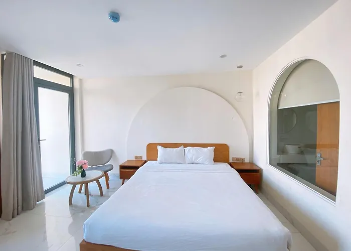 Maple Suite Hotel & Apartment