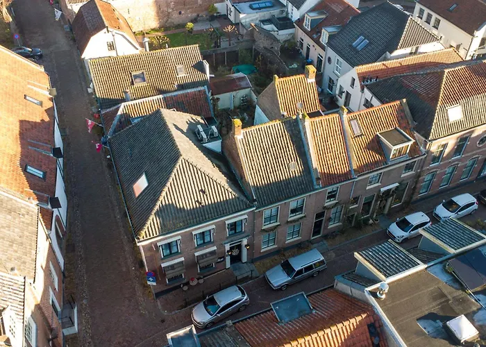 Hotel Buren
