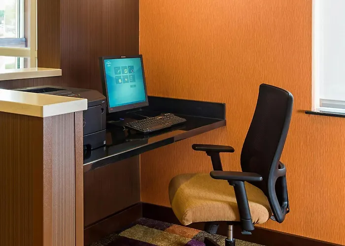 Fairfield Inn & Suites Holland