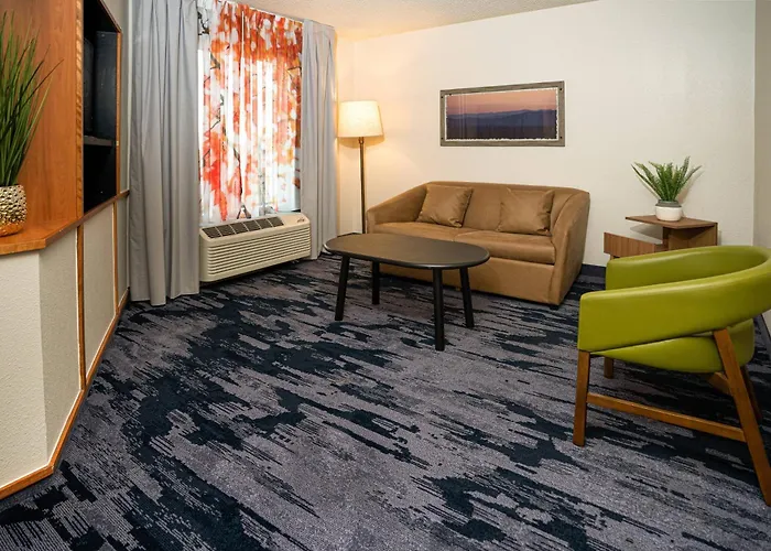 Fairfield Inn & Suites