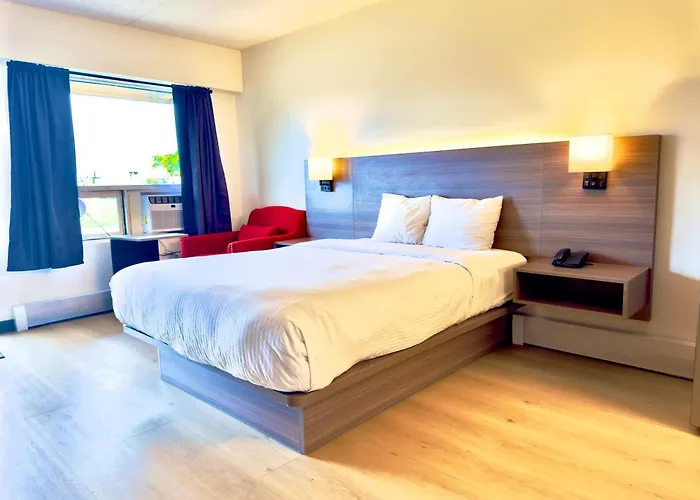 Westport Inn Grande Prairie