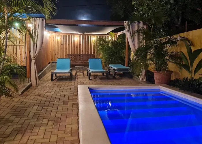 Toni Kunchi - Authentic Curacao Hospitality
