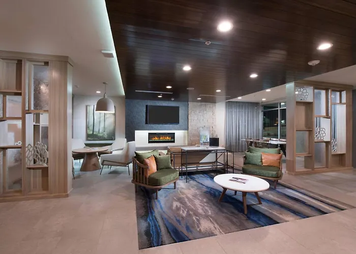 Fairfield Inn & Suites By Marriott South