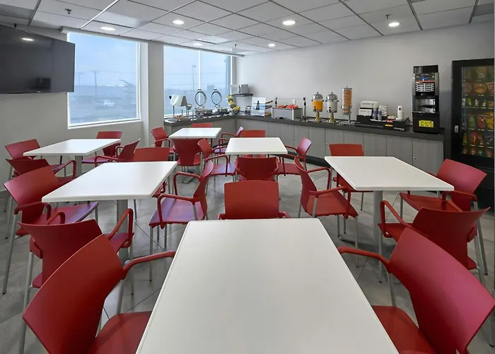 City Express Junior By Marriott Toluca Zona Industrial