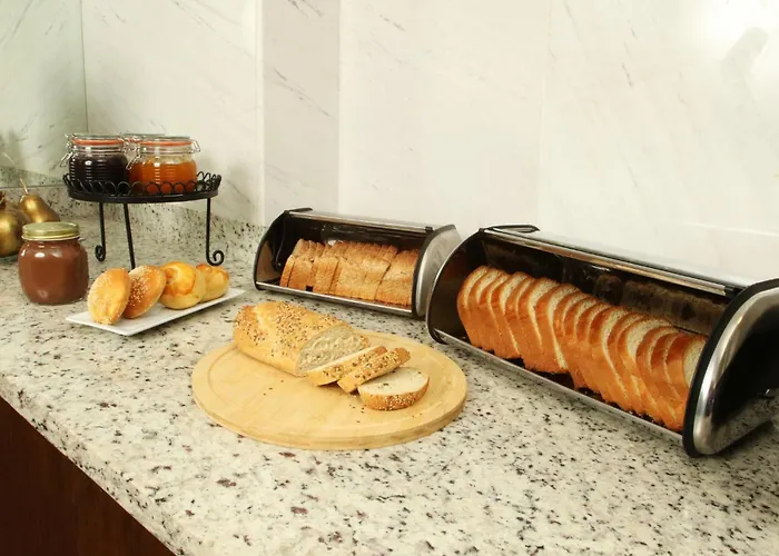 CoSuites Saltillo Hotel