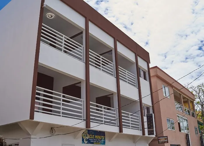 Jirajira Hotel