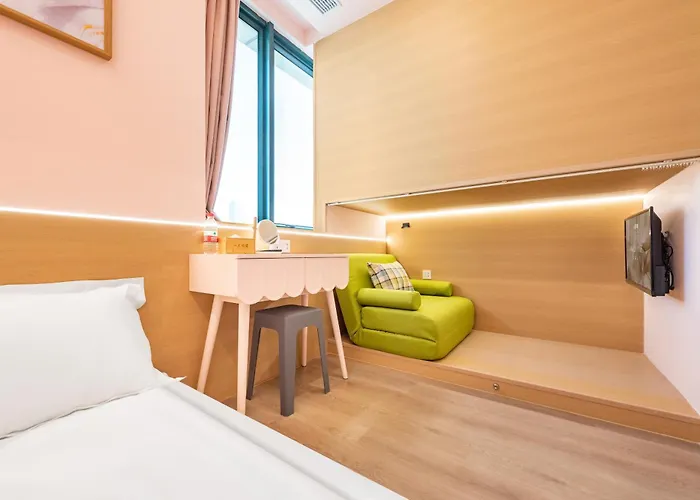 Lemon Hotel - Metro Line 1 Line 7 Changshu Road 200 Meters