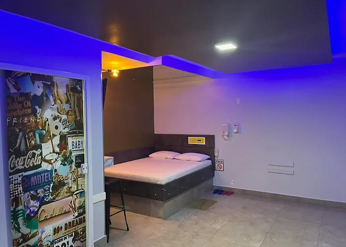 Motel Drive in T - Prolongamento da Avenida Getúlio Vargas fácil acesso ao Shopping Pátio Chapecó