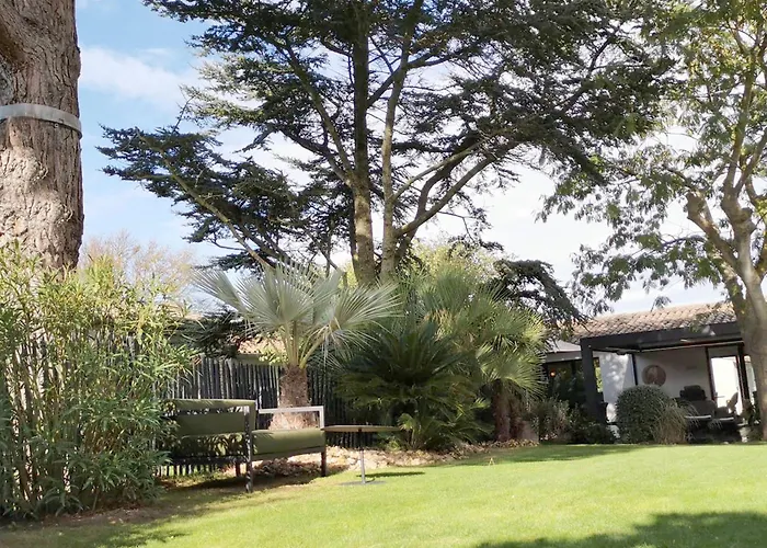 Le Clos Saint-Martin Hôtel&Spa
