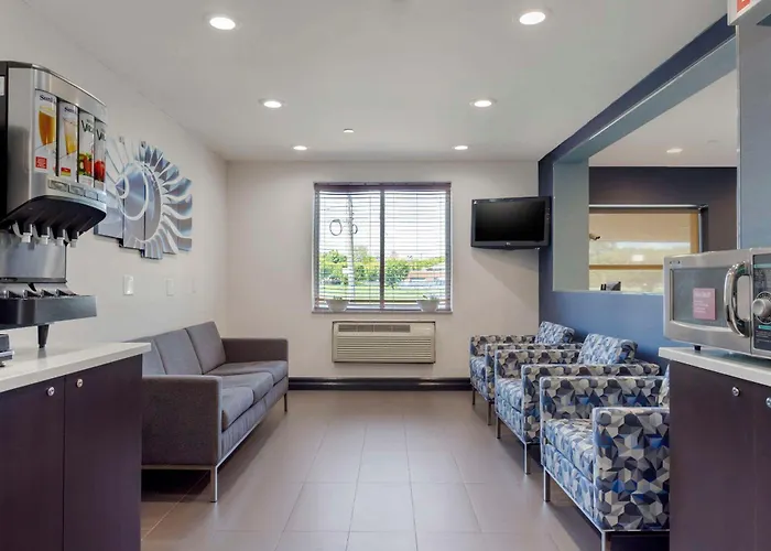 Avion Inn Near Lga Airport, An Ascend Collection