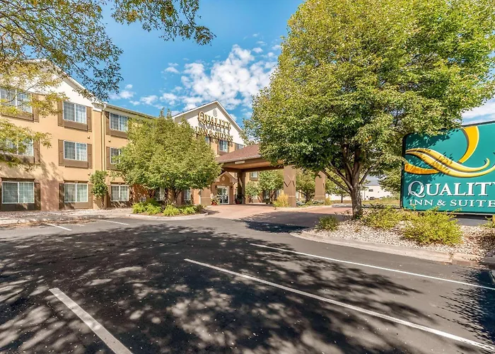 Quality Inn & Suites University