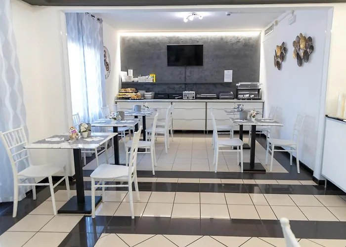 Hotel Ayri Medesano