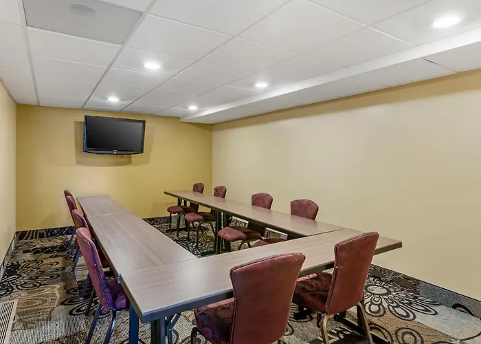 Best Western Plus Landmark Inn