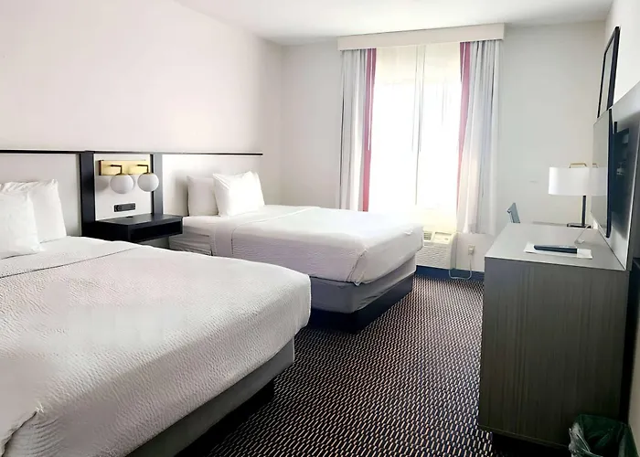 Ramada By Wyndham Columbia