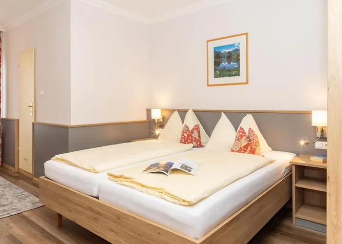 Hotel Lebzelter