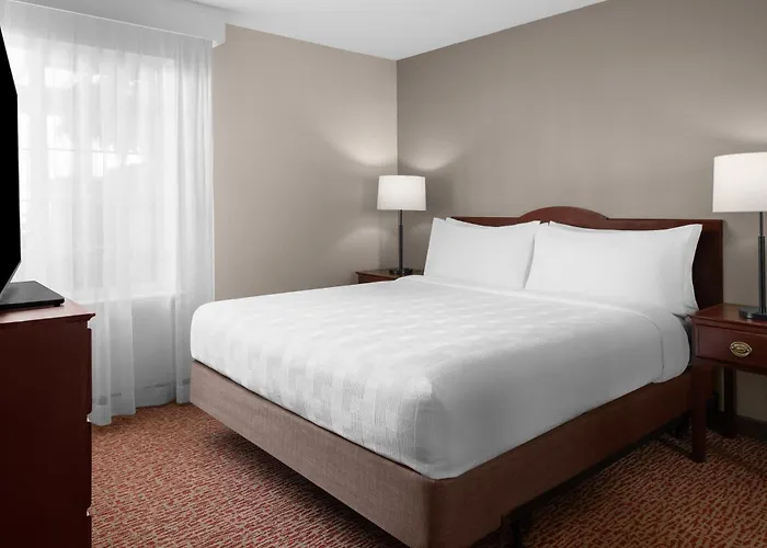 Larkspur Landing Extended Stay Suites Bellevue