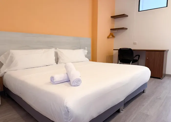 Apartamentos Regency La Feria