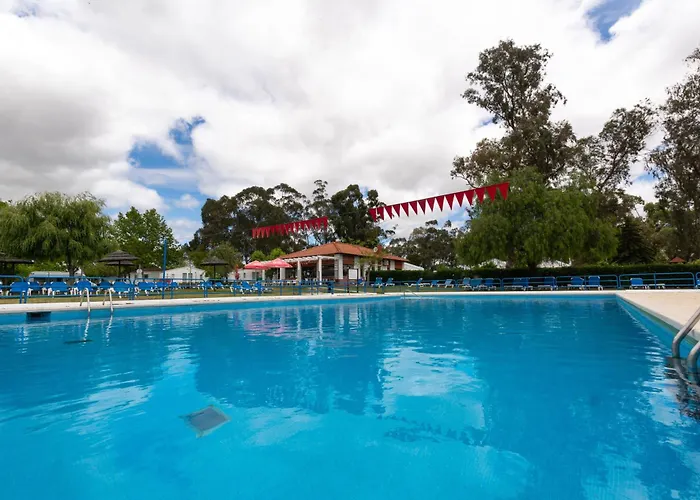 Parque De Campismo Orbitur Evora Hotel