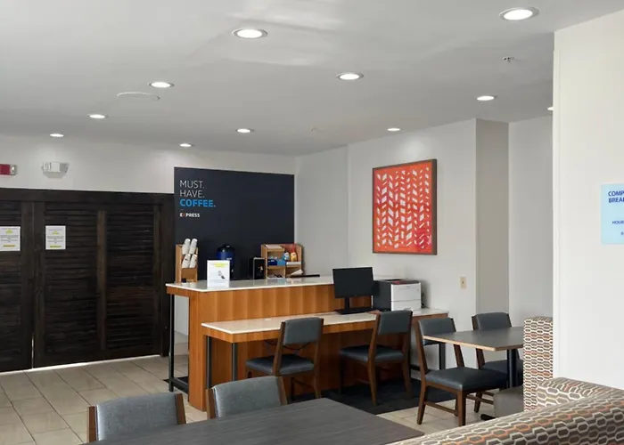 Holiday Inn Express Henderson By Ihg